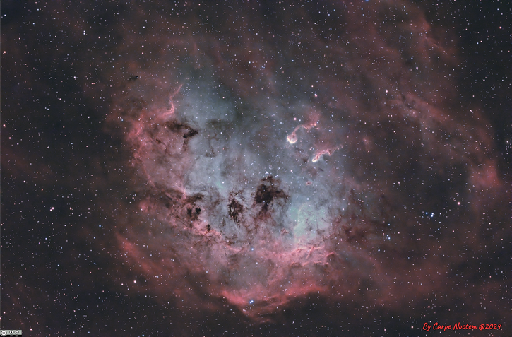Aglomerado estelar NGC 1893 e nebulosa IC 410