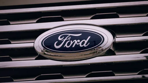 Ford tem planos para fabricar somente carros elétricos nos Estados Unidos