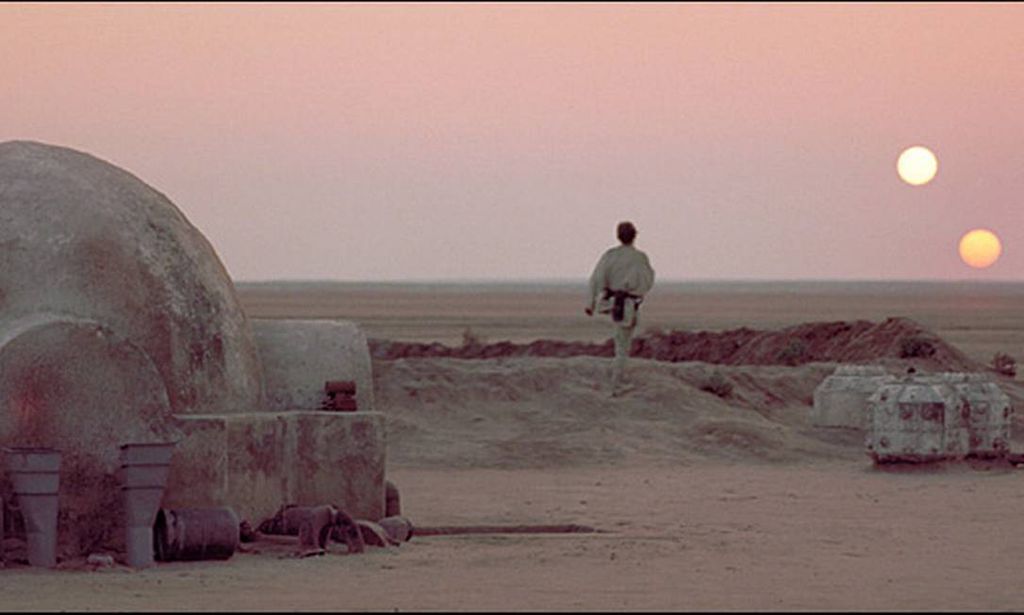 O pôr dos "sóis" no planeta Tatooine, de Star Wars (Imagem: Reprodução/Twentieth Century Fox/LucasFilm)