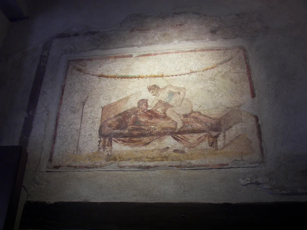 Uma das imagens pintadas no Lupanar de Pompeia, bordel hoje aberto como ponto turístico da cidade (Imagem: Wknight94/CC-BY-3.0)