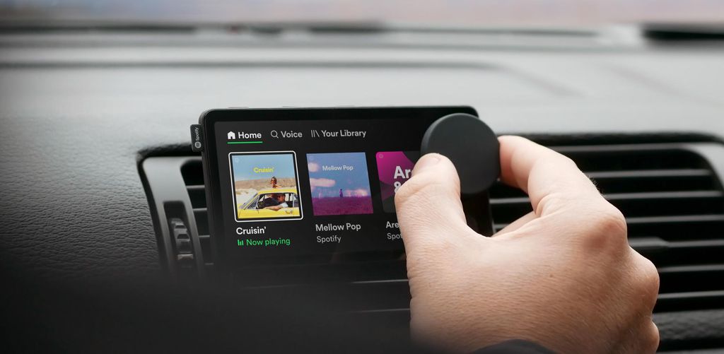 Novo dispositivo para carros, o Car Thing, pode ser um substituto, mas você gastaria dinheiro em um produto só para ouvir Spotify no carro? (Imagem: Divulgação/Spotify)
