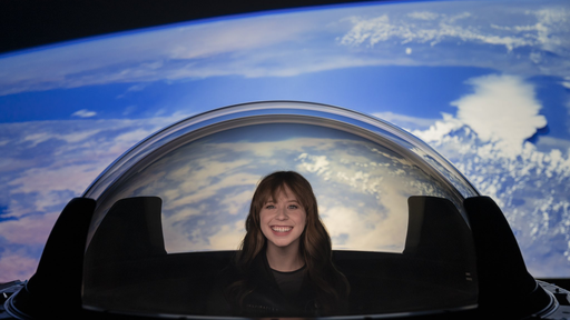 Nave da SpaceX terá domo de vidro para turistas admirarem a Terra e o espaço
