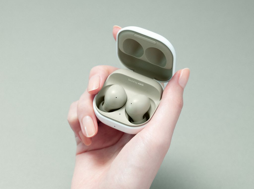 Recursos de saúde poderão ser o próximo foco das marcas no desenvolvimento de fones de ouvido (Imagem: Divulgação/Samsung)