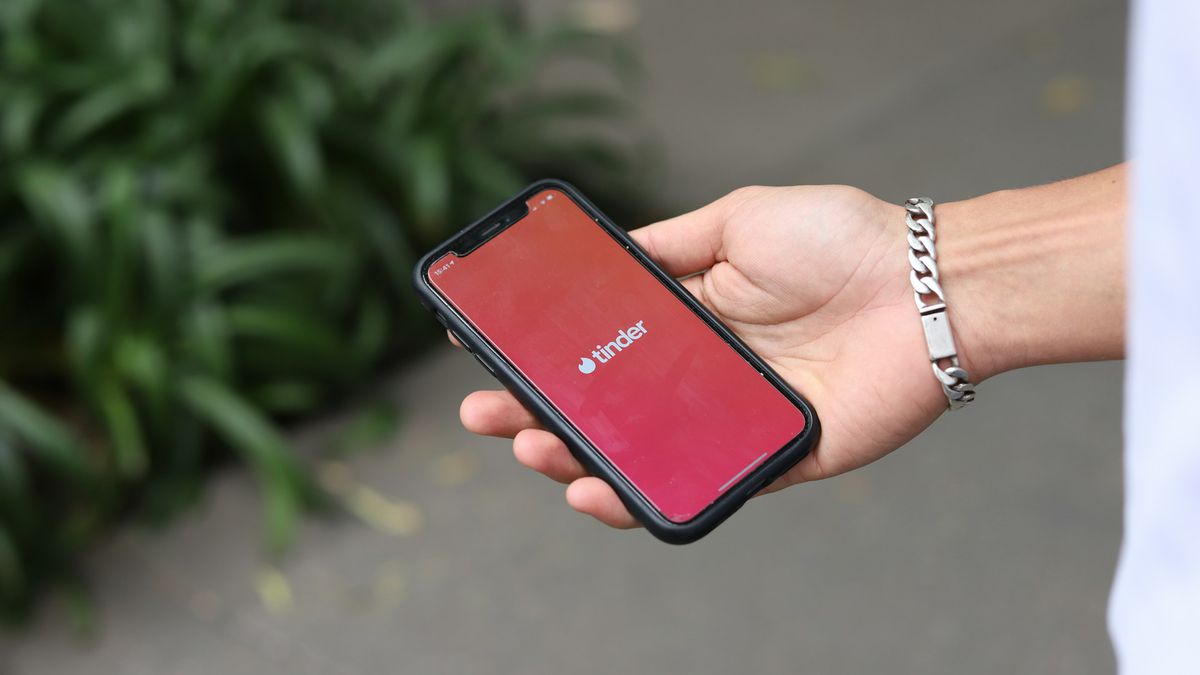 IA do Tinder vai acessar fotos do celular para encontrar os melhores matches