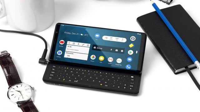 MWC 2019 | F(x)tec revela smartphone Android com teclado slider