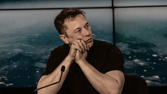 Vídeo falso mostra Elon Musk dando dicas sobre apagão cibernético