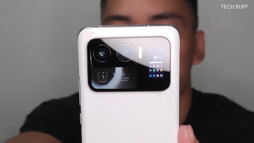 Suposto Mi 11 Ultra aparece em imagens reais com módulo de câmeras bem inusitado