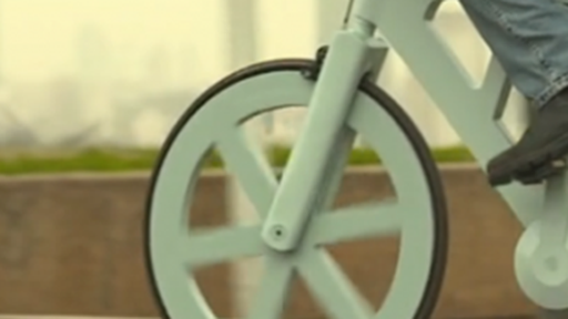 Bicicleta feita de papelão custa apenas US$ 9 e é super resistente