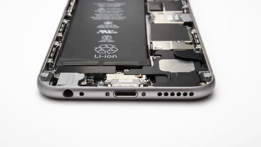 Falha no touchscreen dos iPhones 6 e 6 Plus é fruto de um erro de projeto 