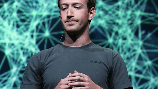 Zuckerberg diz que assistir queda nos preços das ações do Facebook é doloroso