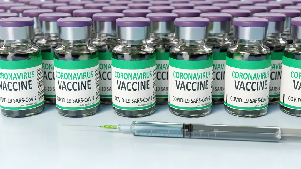 As primeiras vacinas da covid-19 eram monovalentes e, agora, começam a chegar os imunizantes bivalentes (Imagem: Markusgann/Envato Elements)
