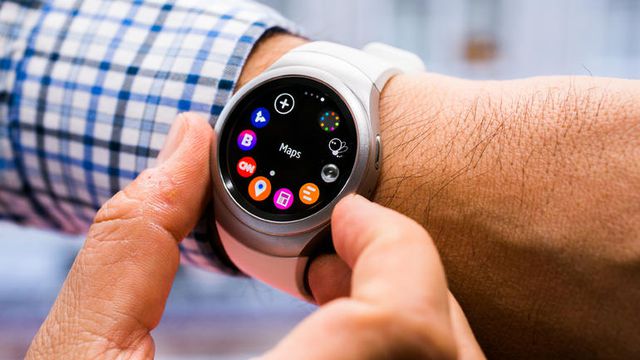 Smartwatches da Samsung agora são compatíveis com dispositivos iOS