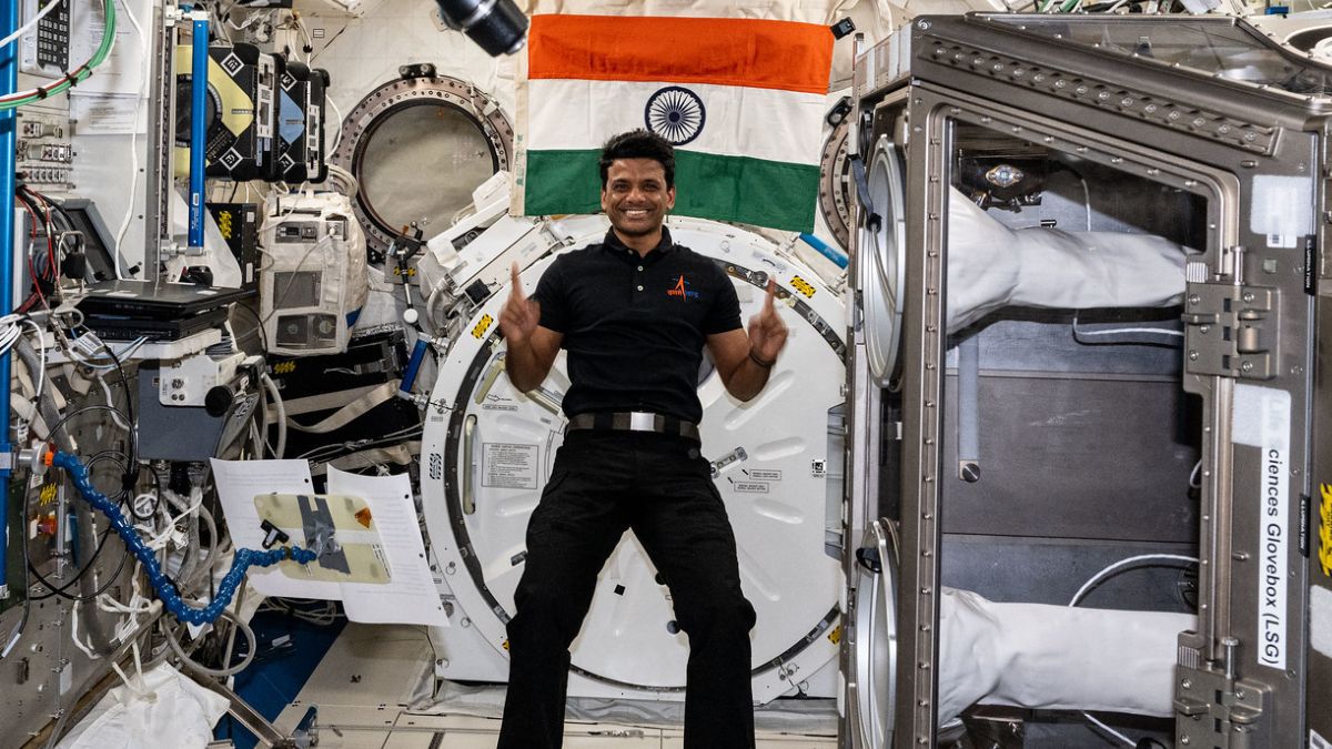 Primeiro indiano a visitar Estação Espacial Internacional é recebido como herói
