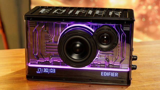 Review Edifier QD35 | Uma caixa de som transparente com LEDs