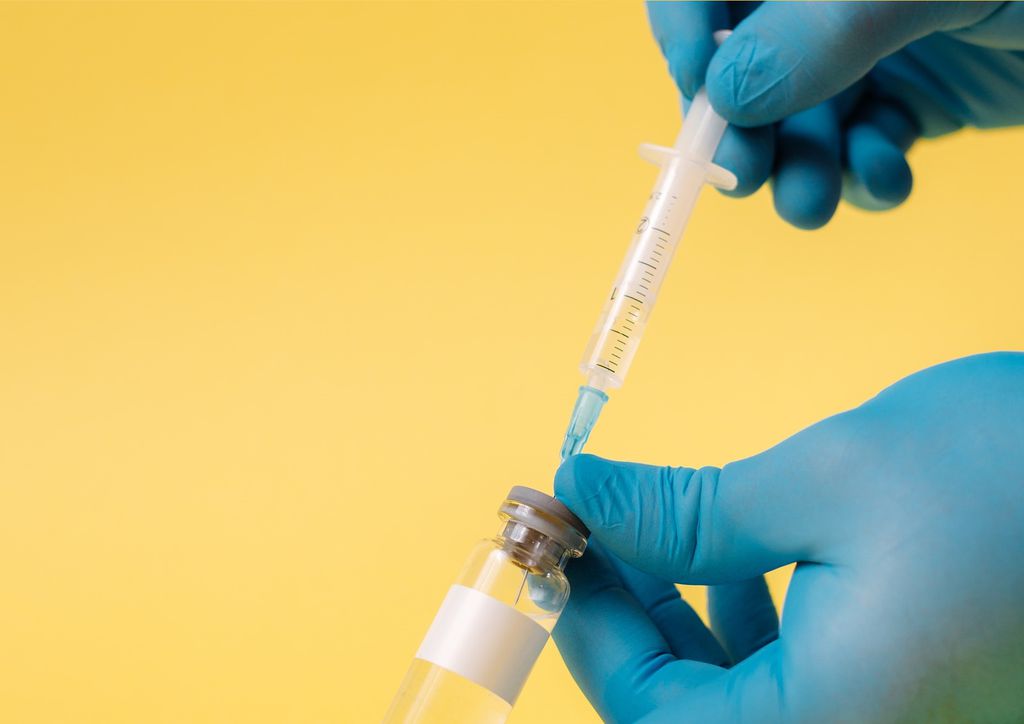 Única dose de vacina contra a COVID-19 pode ser eficaz proteger pacientes de reinfecção do coronavírus (Imagem: Reprodução/ Thirdman/ Pexels)