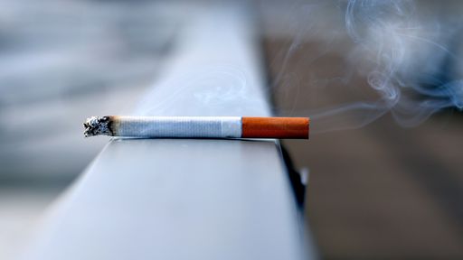 Estudo que diz que cigarro reduz chances de COVID-19 vem da indústria tabagista