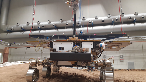 Rover de apoio à missão ExoMars finaliza primeiro teste em simulador de Marte