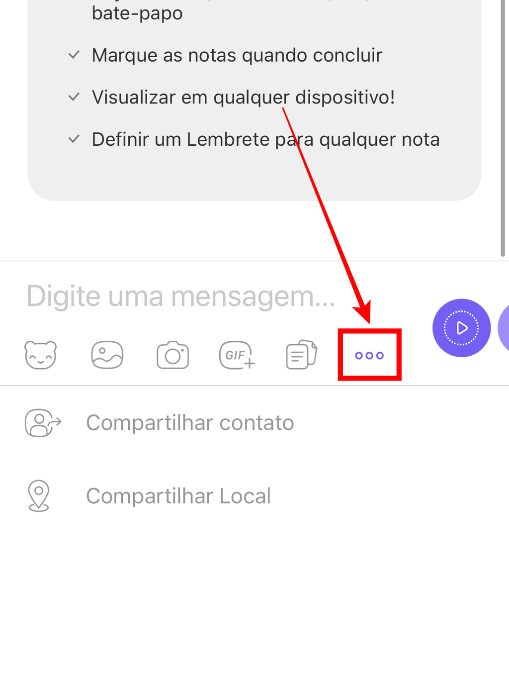 Para compartilhar um contato ou sua localização atual, utilize o menu escondido no ícone de três pontinhos (Captura de tela: Caio Carvalho/Canaltech)