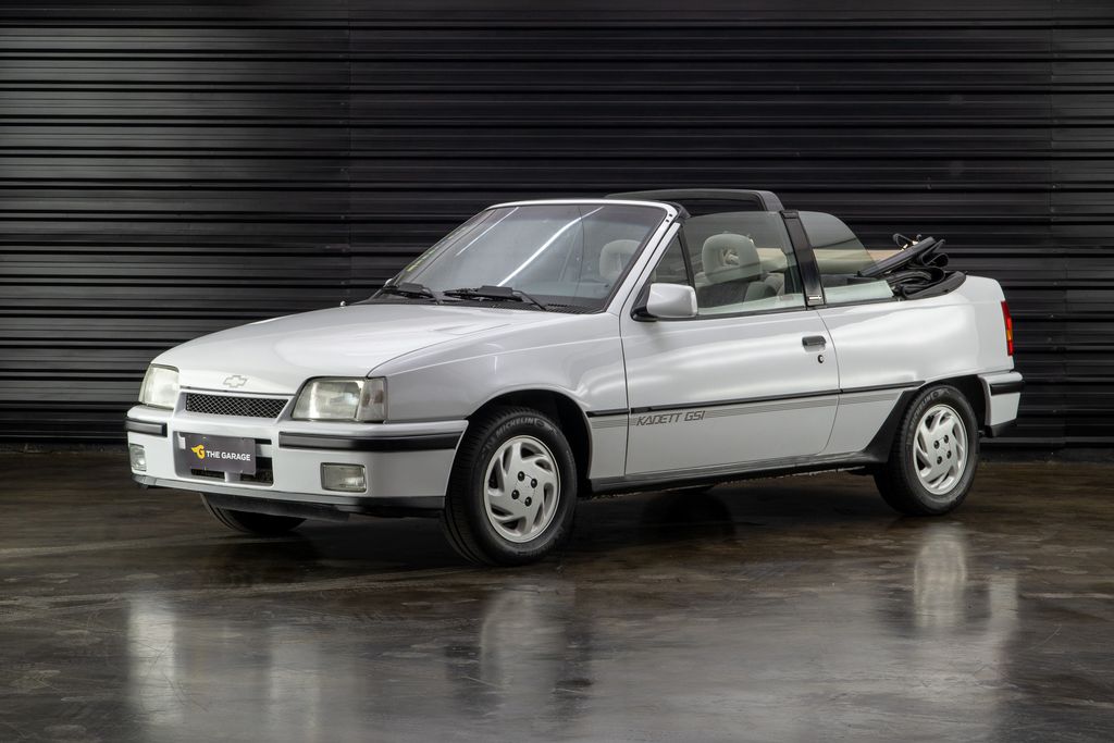 Kadett GSi visto de frente
