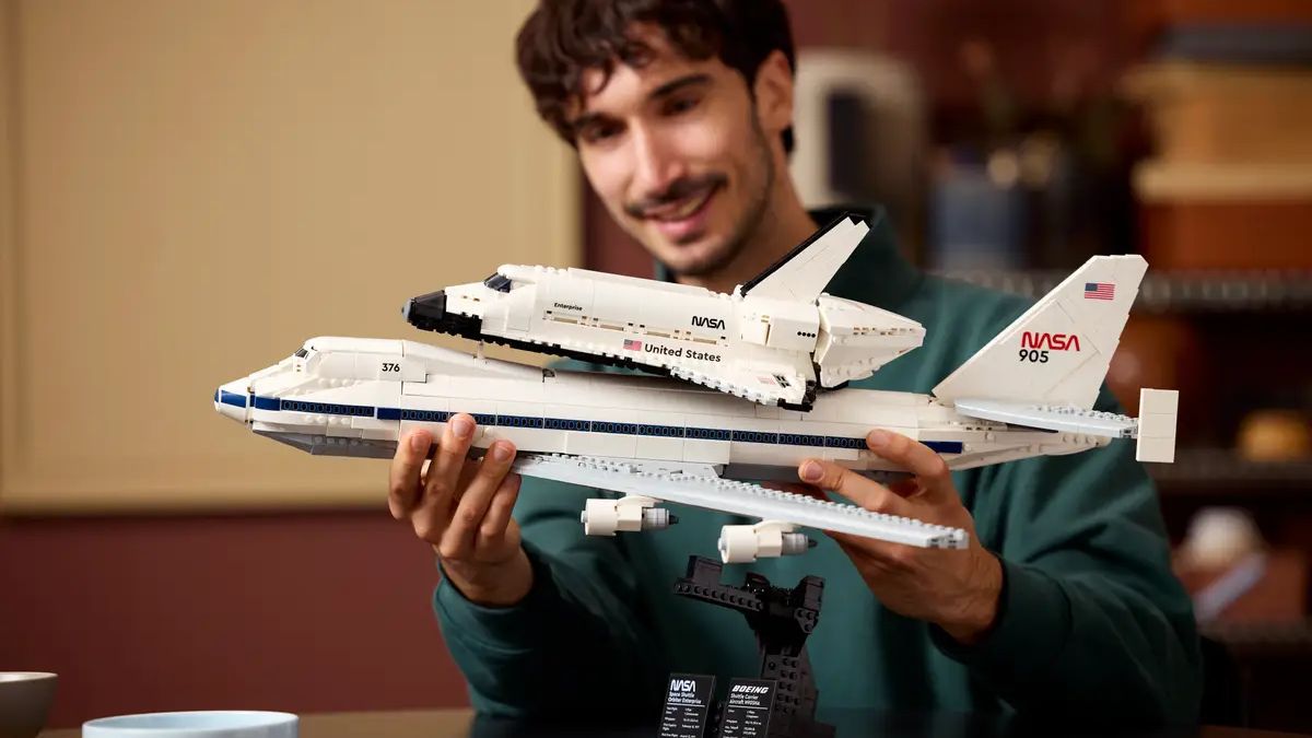 LEGO | Shuttle Carrier Aircraft chega às lojas 15 de março; veja preço no Brasil