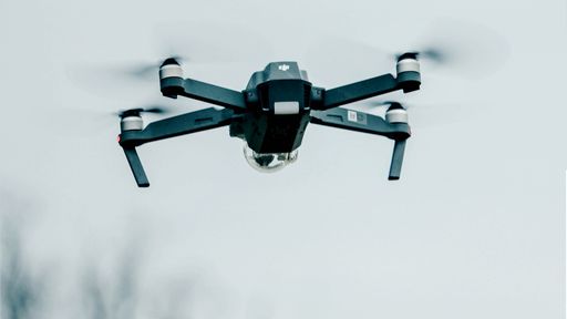 Startup do Google lança entrega por drones saindo de telhados de shoppings