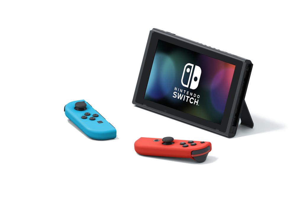 É possível jogar o Nintendo Switch de várias maneiras. Uma delas é apenas com a tela de 6,2 polegadas e os joy-con/ (Imagem: Divulgação/ Nintendo