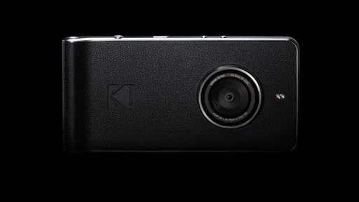Kodak lança o Ektra, seu smartphone Android que mais parece uma analógica