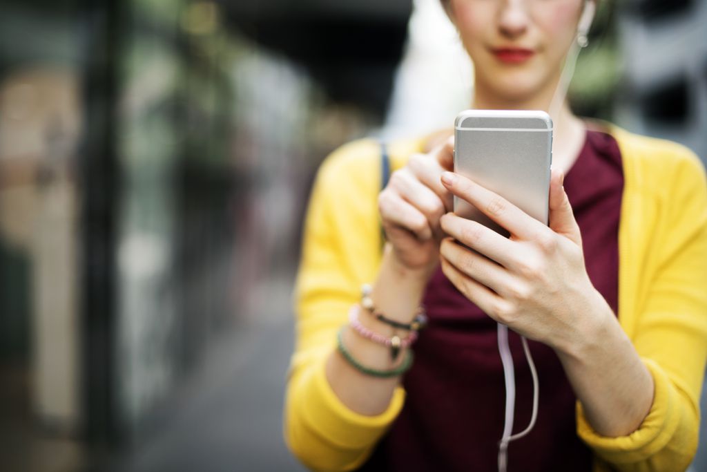Usuários de smartphones frequentemente se preocupam com a possibilidade da escuta secreta por parte de gigantes da tecnologia