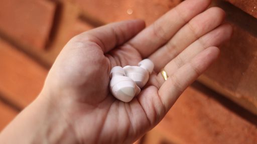 TÁ BARATO | Fones totalmente sem fio Galaxy Buds+ estão valendo a pena no Magalu