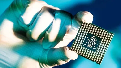 Intel afirma que só terá chips de 7 nanômetros em 2021