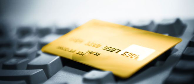 Usuários de cartões de crédito devem tomar cuidado durante compras na Black Friday (Foto: Reprodução)