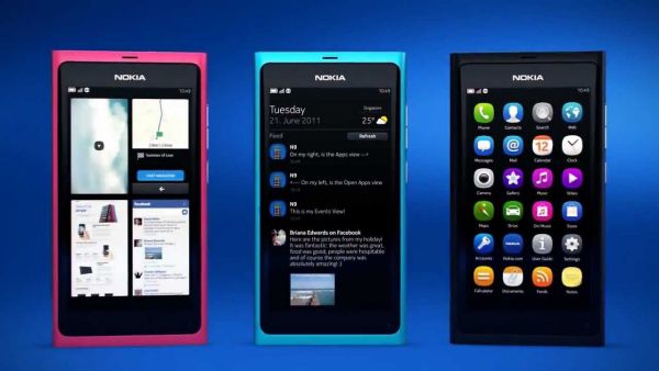 Nokia N9 lançado em 2011 com MeeGo - (Imagem: Divulgação/Nokia)
