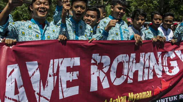 Ativistas dos direitos humanos em Mianmar perdem paciência com o Facebook