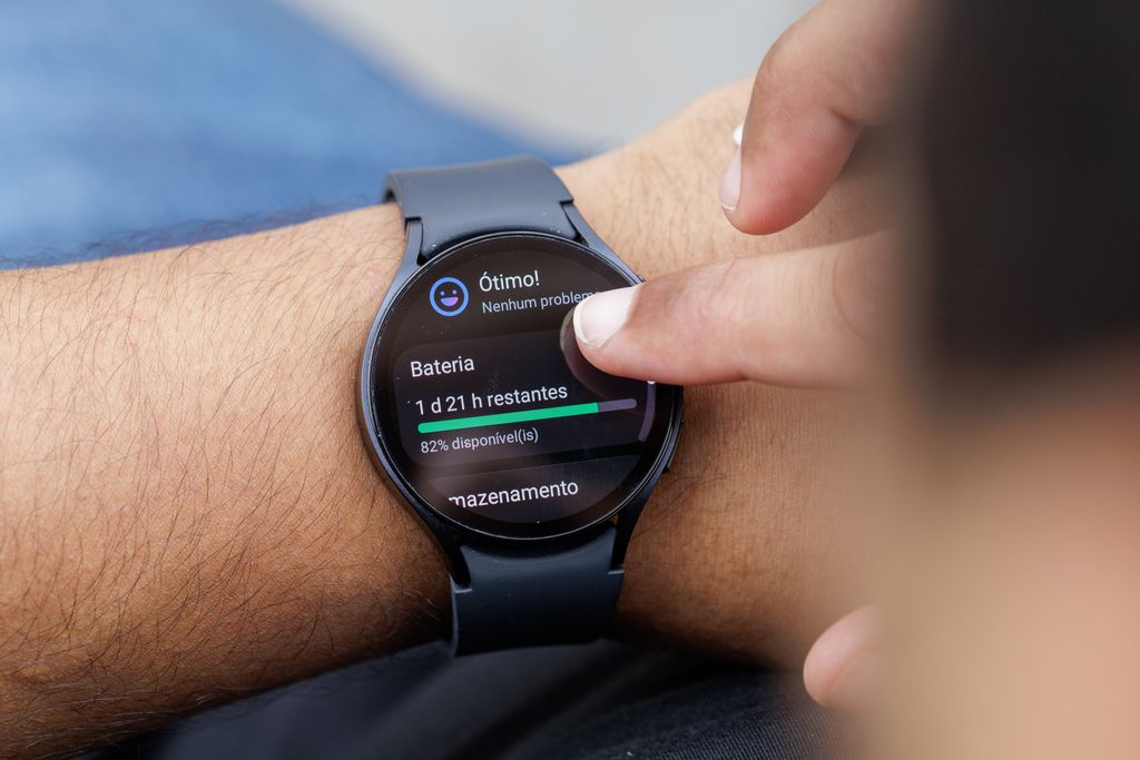 A bateria do Galaxy Watch 6 aumentou em relação ao Watch 5 (Imagem: Ivo Meneghel Jr./Canaltech)
