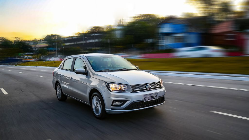 Com todos os opcionais, o Volkswagen Voyage pode ser encontrado por mais de R$ 100 mil (Imagem: Divulgação/Volkswagen)