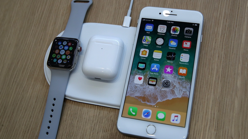 AirPower permitiria que todo iPhone, Apple Watch e AirPods fosse recarregado ao mesmo tempo em qualquer local da base (Foto: Justin Sullivan/Getty Images) 