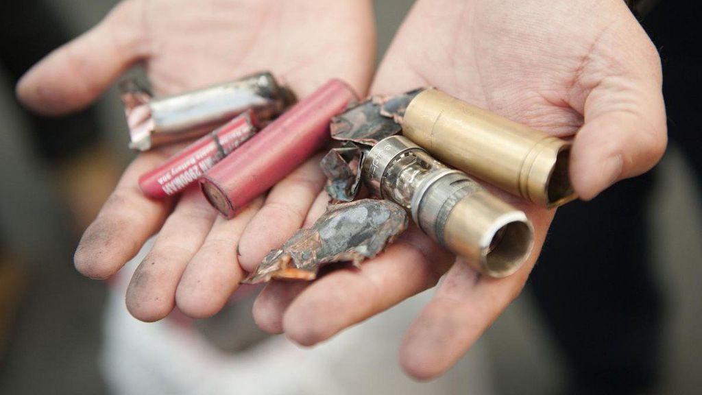 elfbar nachfüll pod läuft aus Girl burned on Harry Potter ride in e-cigarette explosion main image 0
