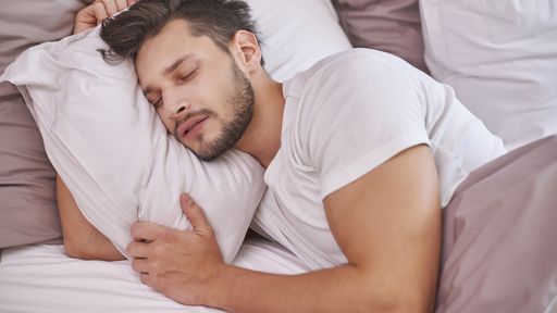 Apneia obstrutiva do sono pode aumentar o risco de morte súbita, diz estudo