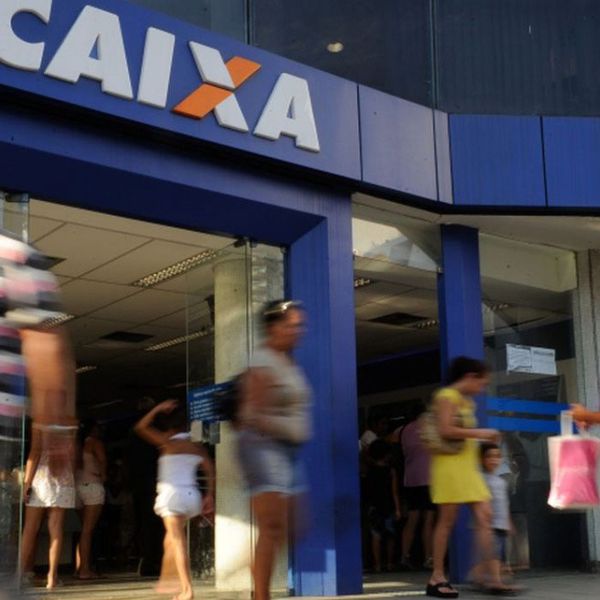 Caixa Lança Curso Gratuito de IA com 50 Mil Vagas: Domine Finanças e Negócios!