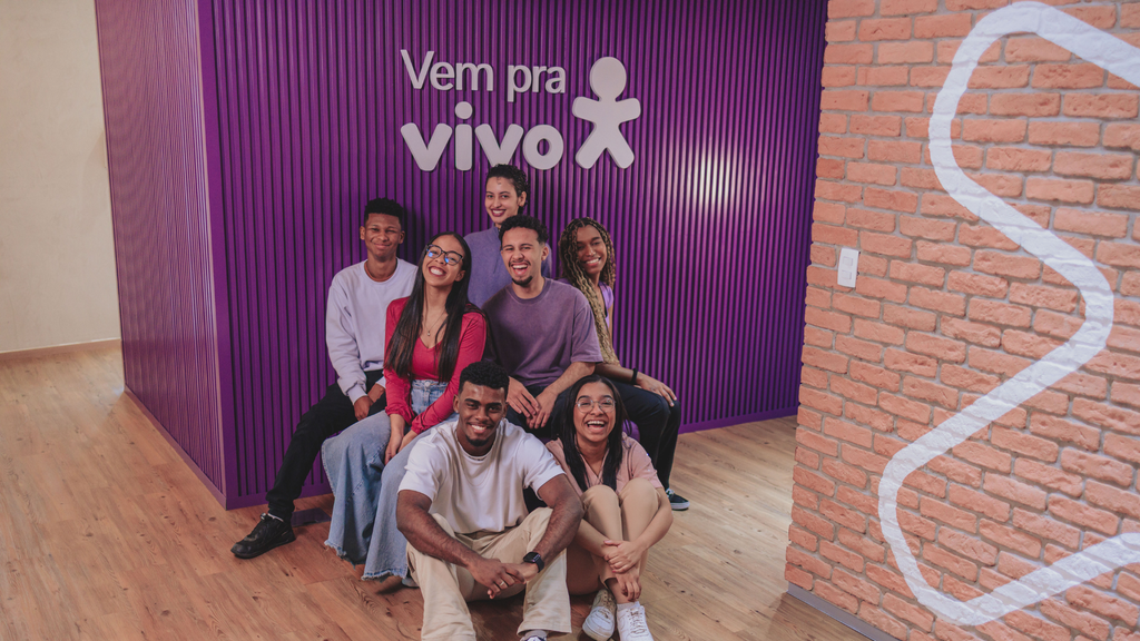 pessoas jovens vivo