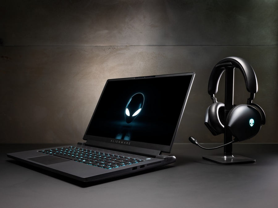 ぴ*ん様 Alienware m17 ゲーミングPC Dell lança Alienware M17 R5 com impressionante tela de 480 Hz e
