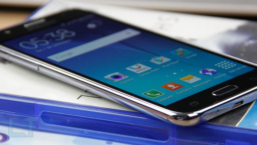 Samsung Galaxy J5 (2016) finalmente começa a receber atualização 7.1.1 Nougat