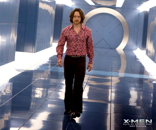 Em X-Men: Dias de um Futuro Esquecido, Xavier também passou andar, em detrimento de seus poderes mutantes