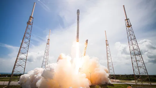SpaceX lança satélites para testar possibilidade de uma internet mais rápida