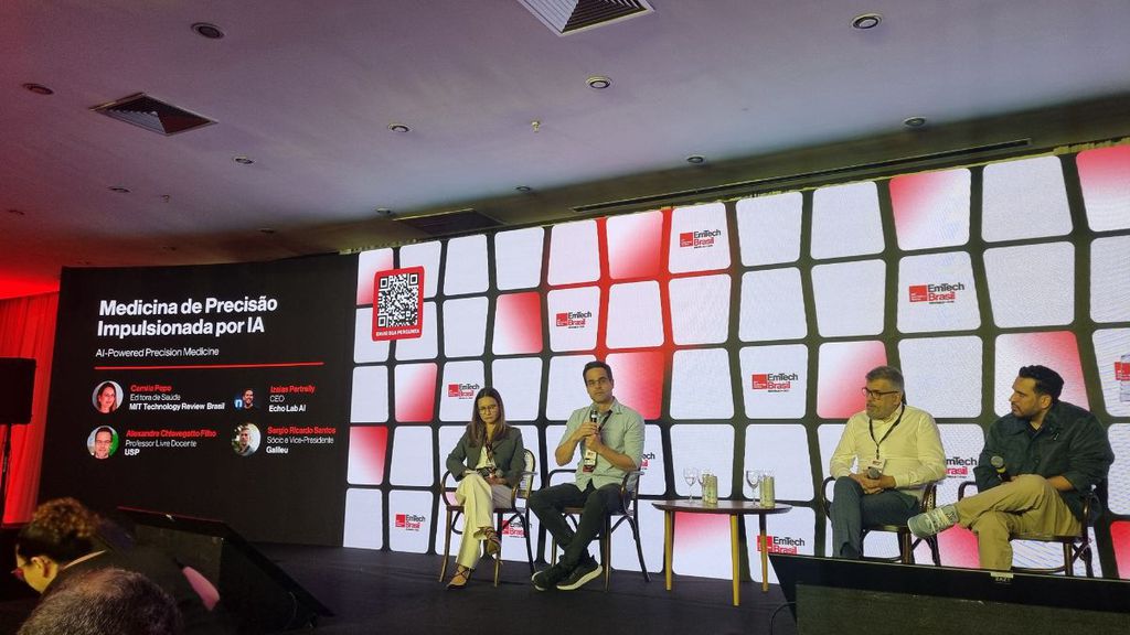 Painel no EmTech Brasil 2025