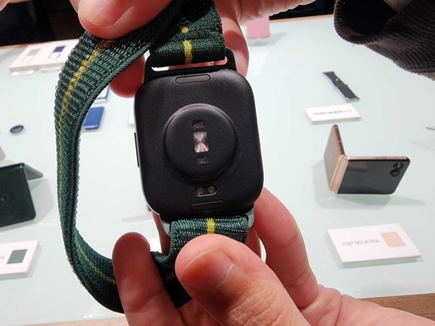 Moto Watch Fit