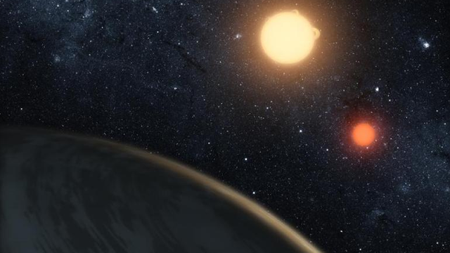 Cientistas identificam planeta rochoso em sistema solar binário, como Tatooine