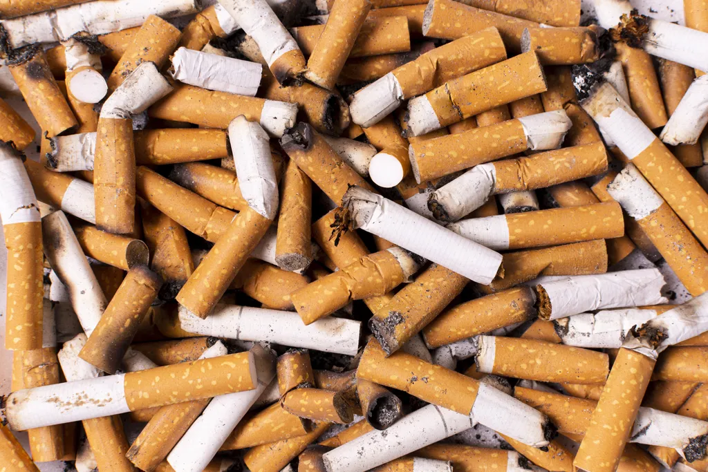 Ainda não há um entendimento completo sobre o funcionamento do cigarro e outras substâncias que causam dependência no cérebro, mas há boas hipóteses (Imagem: Freepik/Reprodução)