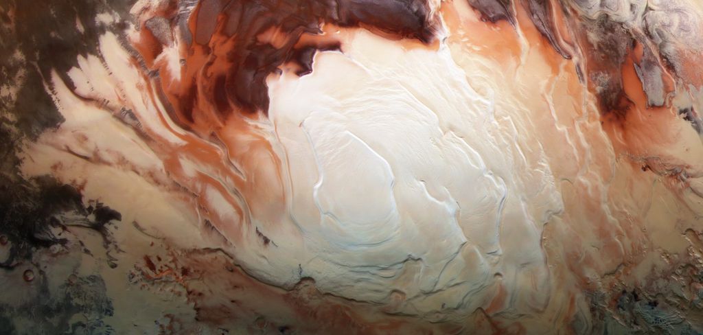 A região clara e brilhante registrada pela Mars Express, com a calota polar cobrindo o polo sul de Marte (Imagem: Reprodução/ESA/DLR/FU Berlin/Bill Dunford)