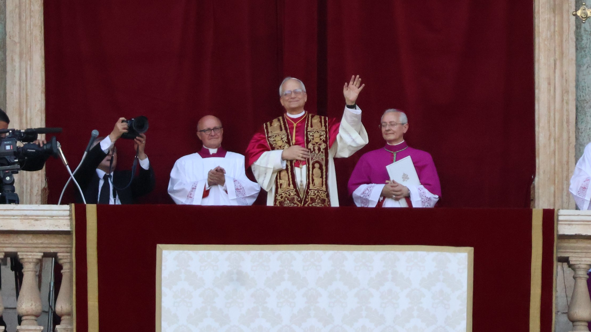 IA deve ser usada com 'responsabilidade e discernimento', diz Papa Leão XIV